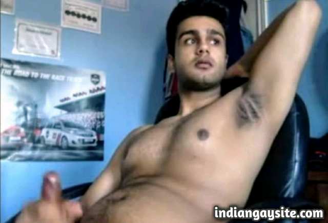 Indian gay video of a hot and sexy desi hunk jerking off his long dick on cam: 2