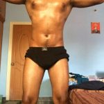 Indian Gay Porn: Sexy desi hunk oiling up his hot body and jerking off