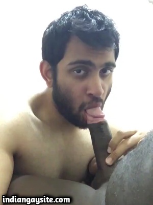 Indian Gay Blowjob Video of Sexy Deep Throat Sucker