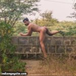 Naked Indian Hunk Posing to Show his Bubbly Ass