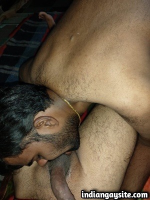 Indian Gay Sex Photos of Horny Guys Blowjob & Rimming