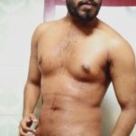 Horny Indian hunk shows sexy nude body