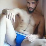 Desi muscle hunk posing for hot naked body pics