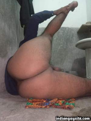 Gay boy ass pics of a young nude Indian boy