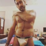 Muscled hot man shows sexy bulge in undies pics