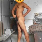Hunky nude guy flexing bare for hot naked pics